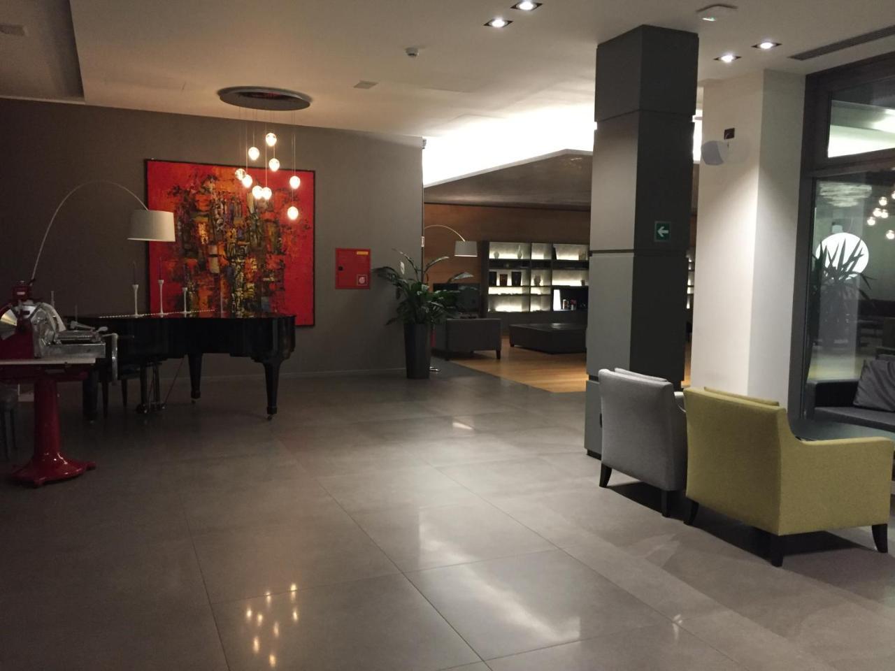 Link124 Hotel ปาร์มา ภายนอก รูปภาพ
